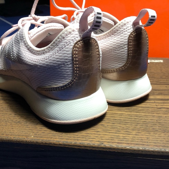 Nike light pink rose gold size 8 Dualtone racer - Picture 4 of 5